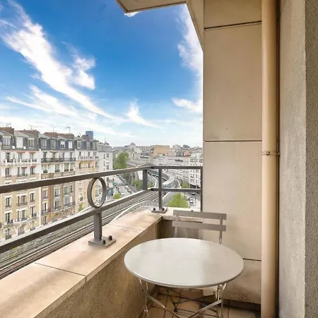 1br Flat With Balcony View Of The Eiffel Tower * パリ