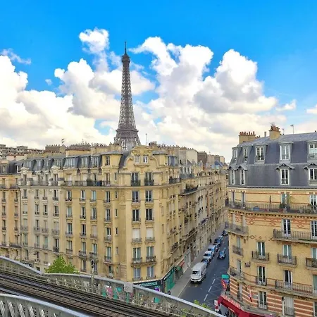 1br Flat With Balcony View Of The Eiffel Tower Lägenhet